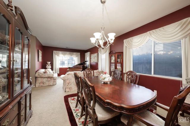 3122 campfire Drive, Bakersfield, CA 93312