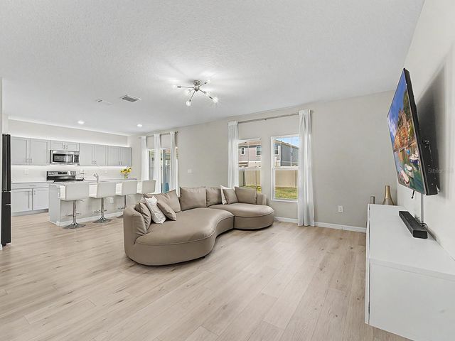 7587 STARFLOWER WAY, Wesley Chapel, FL 33545