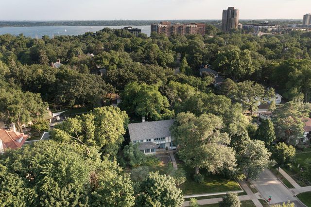 2617 Dean Parkway, Minneapolis, MN 55416