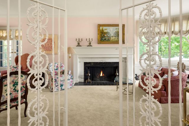 2617 Dean Parkway, Minneapolis, MN 55416