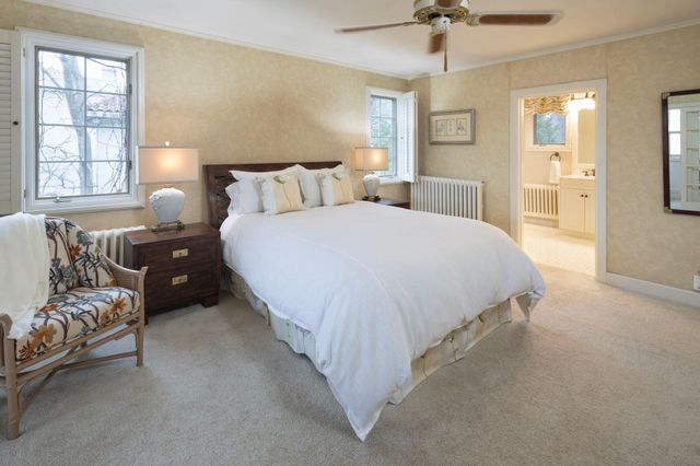 2617 Dean Parkway, Minneapolis, MN 55416