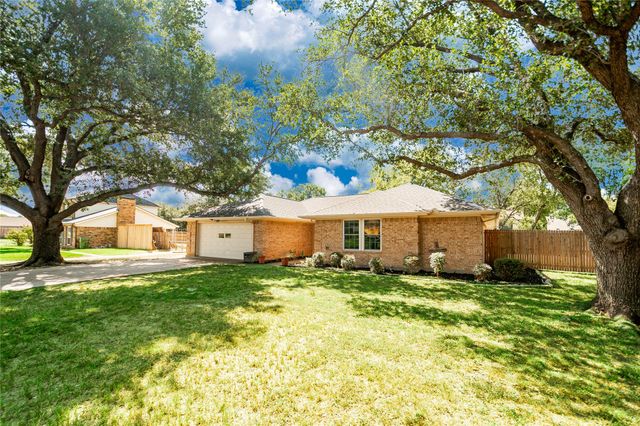 1109 Stapleton Lane, Flower Mound, TX 75028