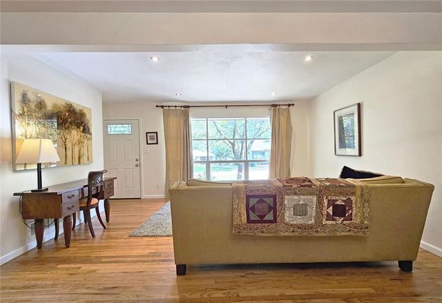 194 Kenneth Drive, Alpharetta, GA 30009