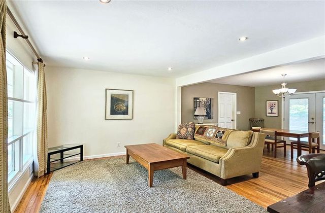 194 Kenneth Drive, Alpharetta, GA 30009