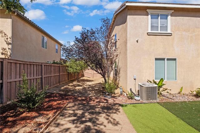 31991 Sugarbush, Lake Elsinore, CA 92532