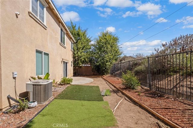 31991 Sugarbush, Lake Elsinore, CA 92532