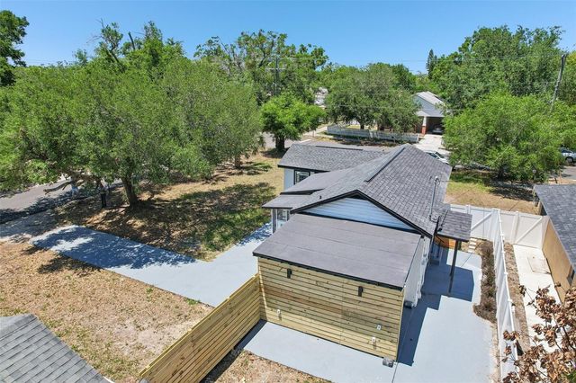 8523 N EDISON AVENUE, Tampa, FL 33604