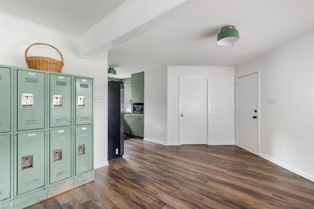 22 Sherwood Street, Dayton, TX 77535