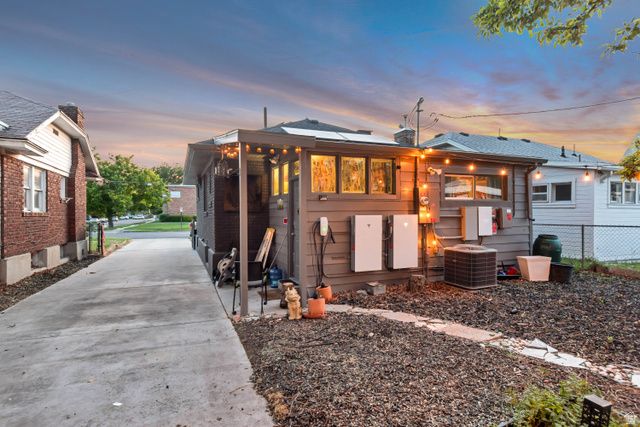 1861 S 300 E, Salt Lake City, UT 84115