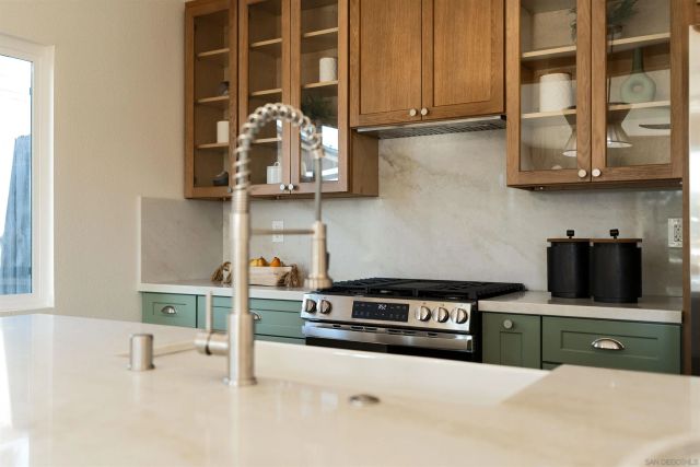 1426 Santa Rosa St, Oceanside, CA 92058