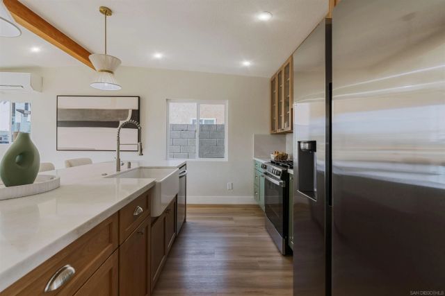 1426 Santa Rosa St, Oceanside, CA 92058