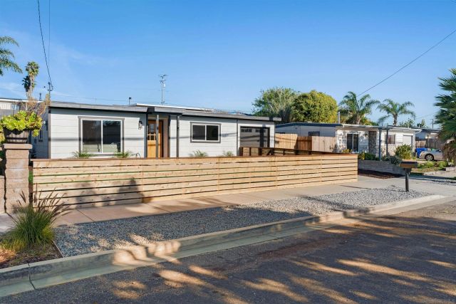 1426 Santa Rosa St, Oceanside, CA 92058