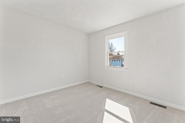 4612 CHARLTON CT, Woodbridge, VA 22193