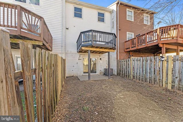 4612 CHARLTON CT, Woodbridge, VA 22193