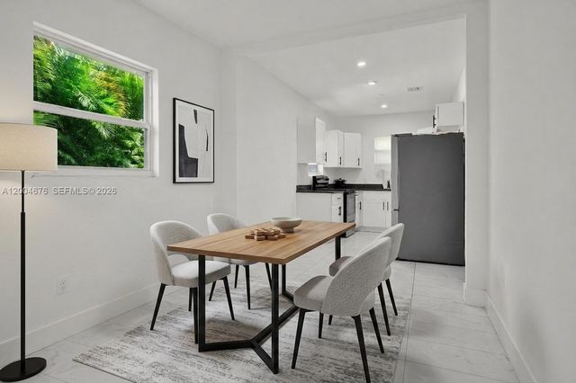 2211 NW 82nd St, Miami, FL 33147