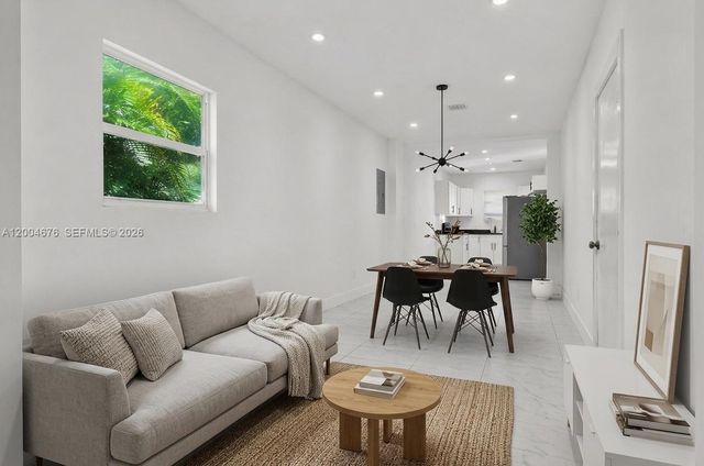 2211 NW 82nd St, Miami, FL 33147