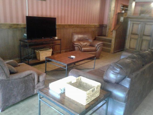 233 N Mathewson Ave, Wichita, KS 67214