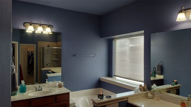 1500 Park Crest Drive, Crowley, TX 76036