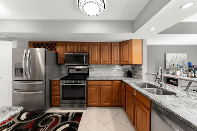 15513 Whitehall Lane 15513, Orland Park, IL 60462