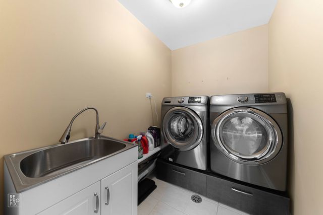 15513 Whitehall Lane 15513, Orland Park, IL 60462