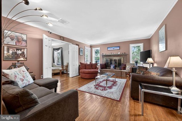 718 DARBY PAOLI RD, Newtown Square, PA 19073