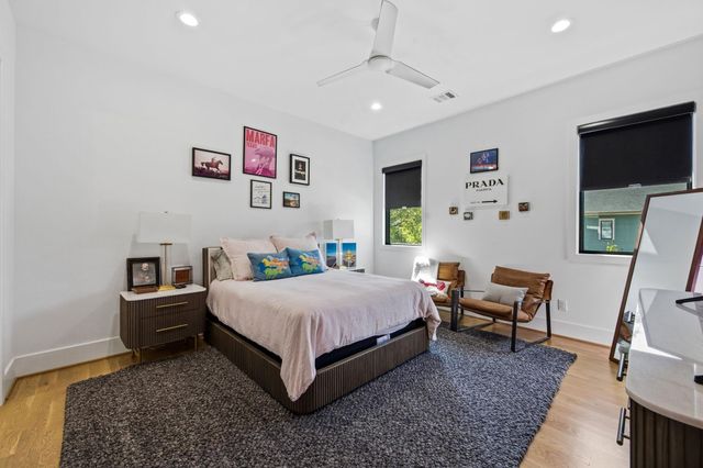 878 W 41st Street, Houston, TX 77018