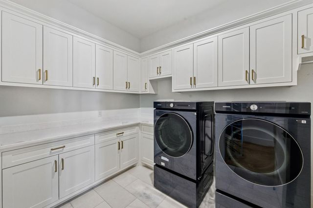 878 W 41st Street, Houston, TX 77018