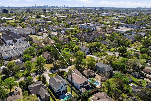 878 W 41st Street, Houston, TX 77018