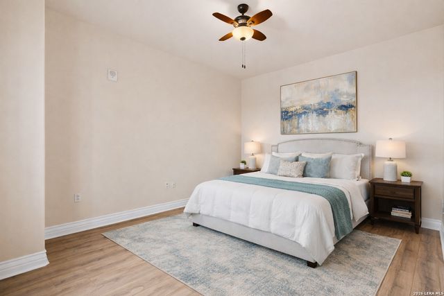 215 Center St Apt 1905, San Antonio, TX 78202