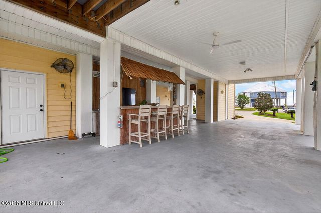 138 Hanakealoha Place, Diamondhead, MS 39525