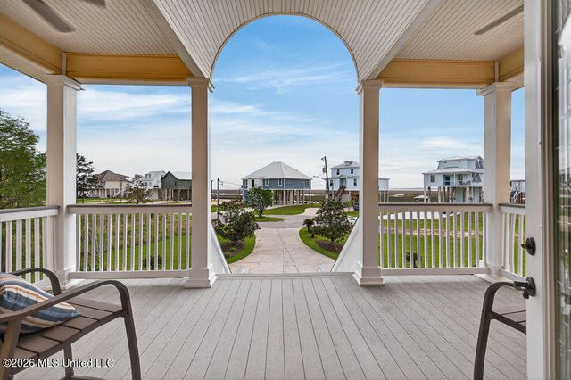 138 Hanakealoha Place, Diamondhead, MS 39525