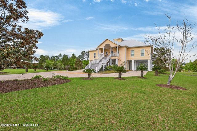 138 Hanakealoha Place, Diamondhead, MS 39525