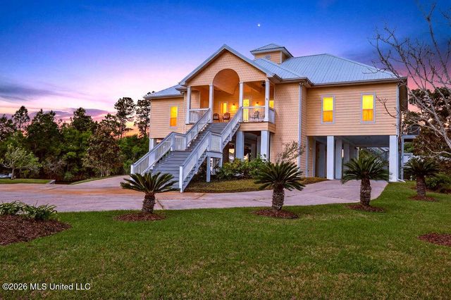 138 Hanakealoha Place, Diamondhead, MS 39525