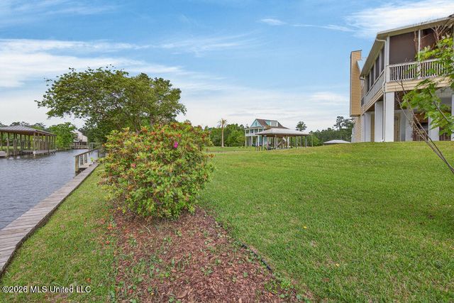 138 Hanakealoha Place, Diamondhead, MS 39525