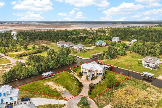 138 Hanakealoha Place, Diamondhead, MS 39525