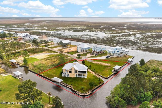 138 Hanakealoha Place, Diamondhead, MS 39525