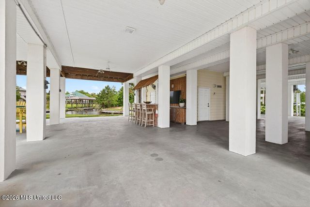 138 Hanakealoha Place, Diamondhead, MS 39525