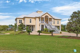 138 Hanakealoha Place, Diamondhead, MS 39525
