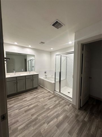 6915 Dell Vista Drive, Rosenberg, TX 77469