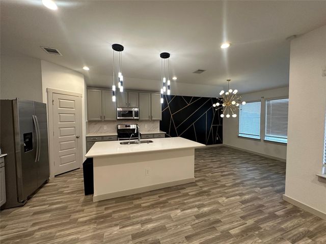 6915 Dell Vista Drive, Rosenberg, TX 77469