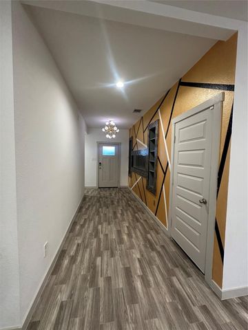 6915 Dell Vista Drive, Rosenberg, TX 77469