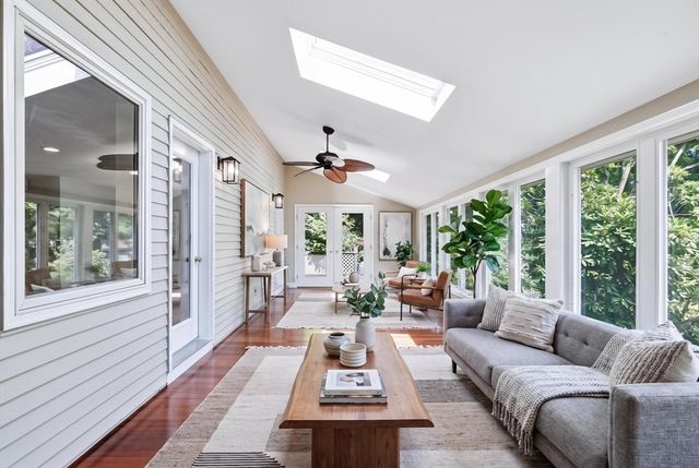129 Pearl Street, Burlington, MA 01803