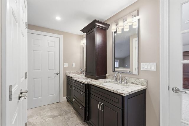 129 Pearl Street, Burlington, MA 01803