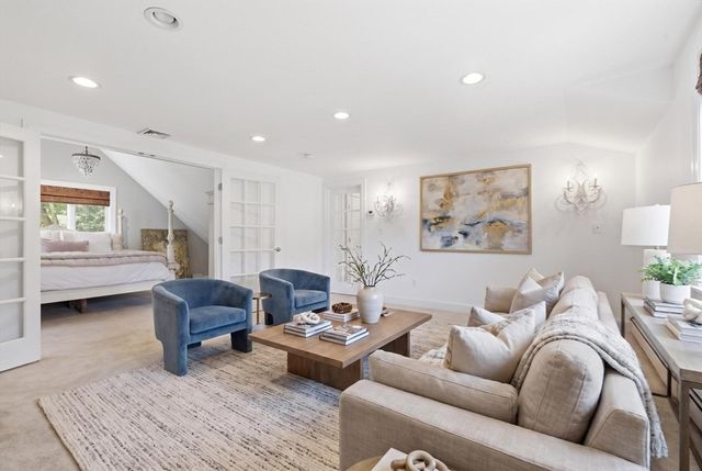 129 Pearl Street, Burlington, MA 01803