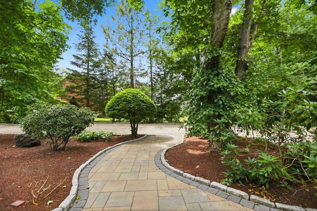 129 Pearl Street, Burlington, MA 01803