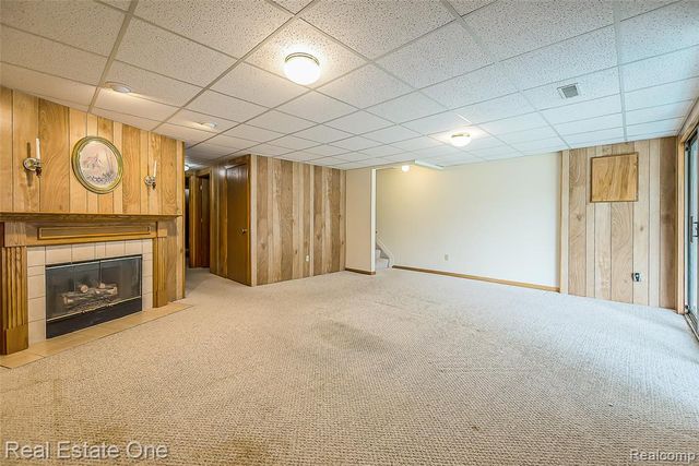 62360 Arlington Circle 2, South Lyon, MI 48178