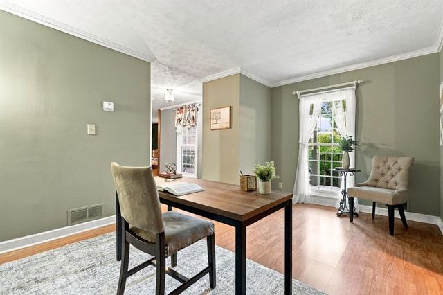 144 Shadow Lake Drive SW, Lilburn, GA 30047