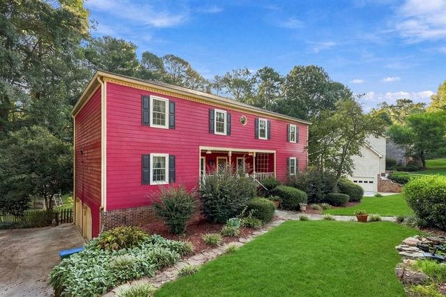 144 Shadow Lake Drive SW, Lilburn, GA 30047