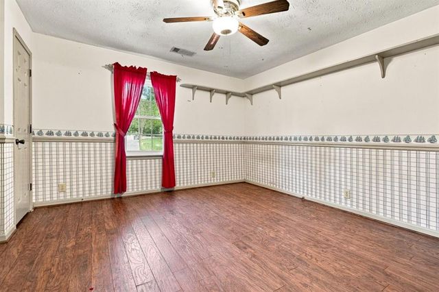 144 Shadow Lake Drive SW, Lilburn, GA 30047