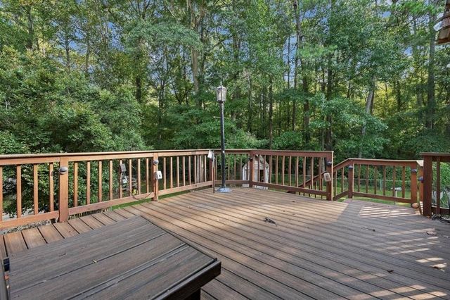 144 Shadow Lake Drive SW, Lilburn, GA 30047